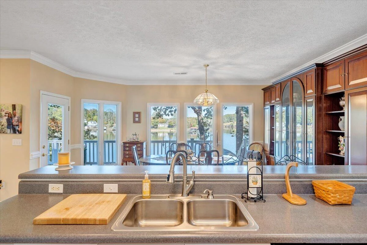 265 Hampton DR - Photo 34