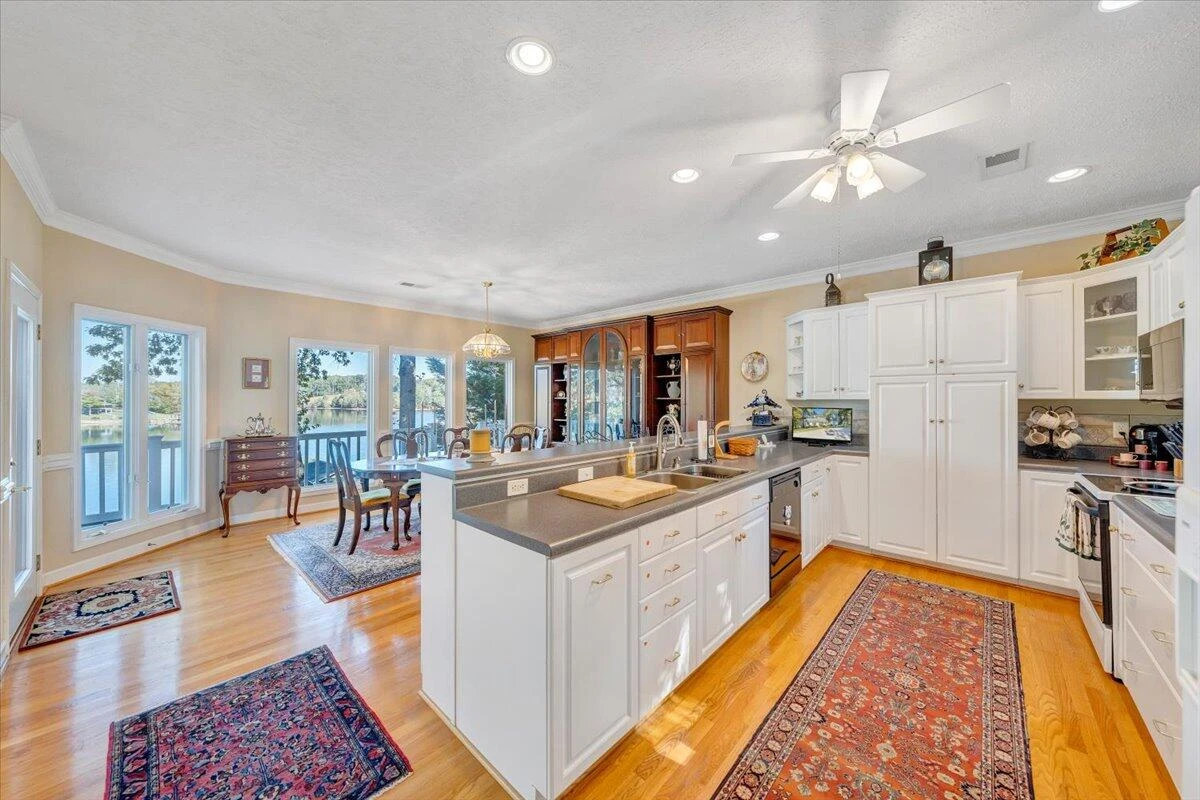 265 Hampton DR - Photo 35