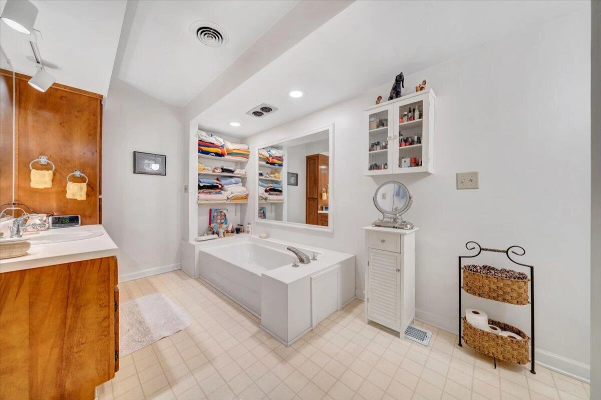 120 Walton DR - Photo 80