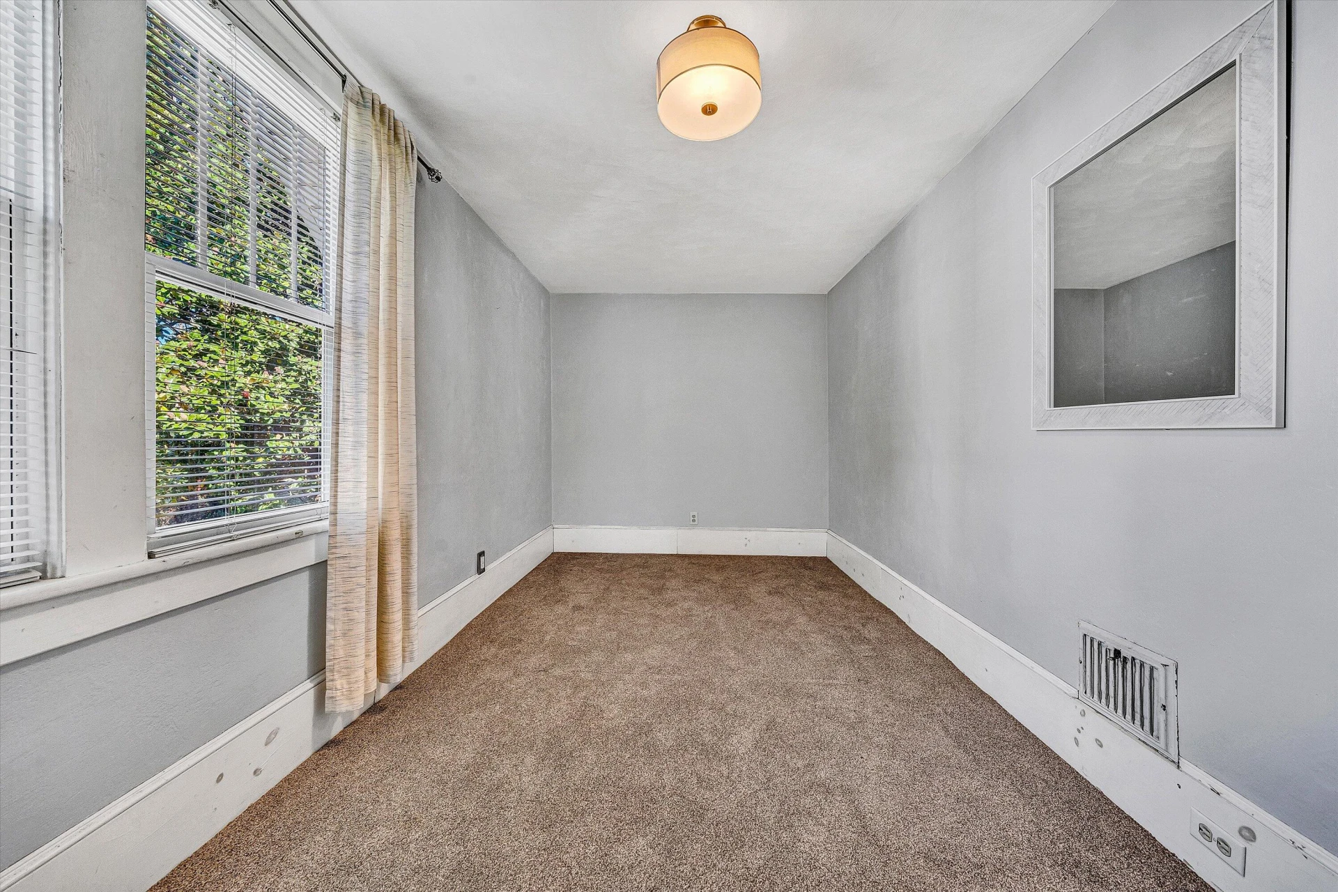 1013 Howbert AVE SW - Photo 47