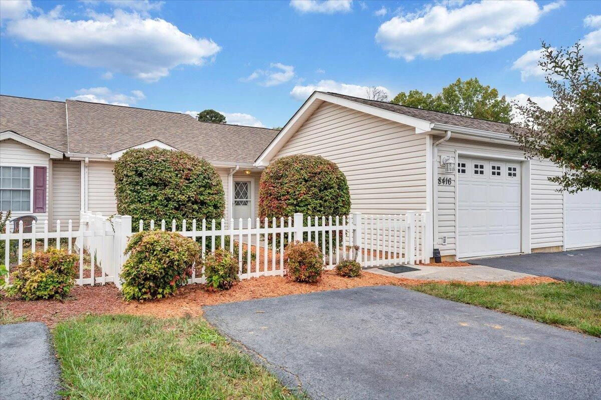 8416 Stoney Corner LN