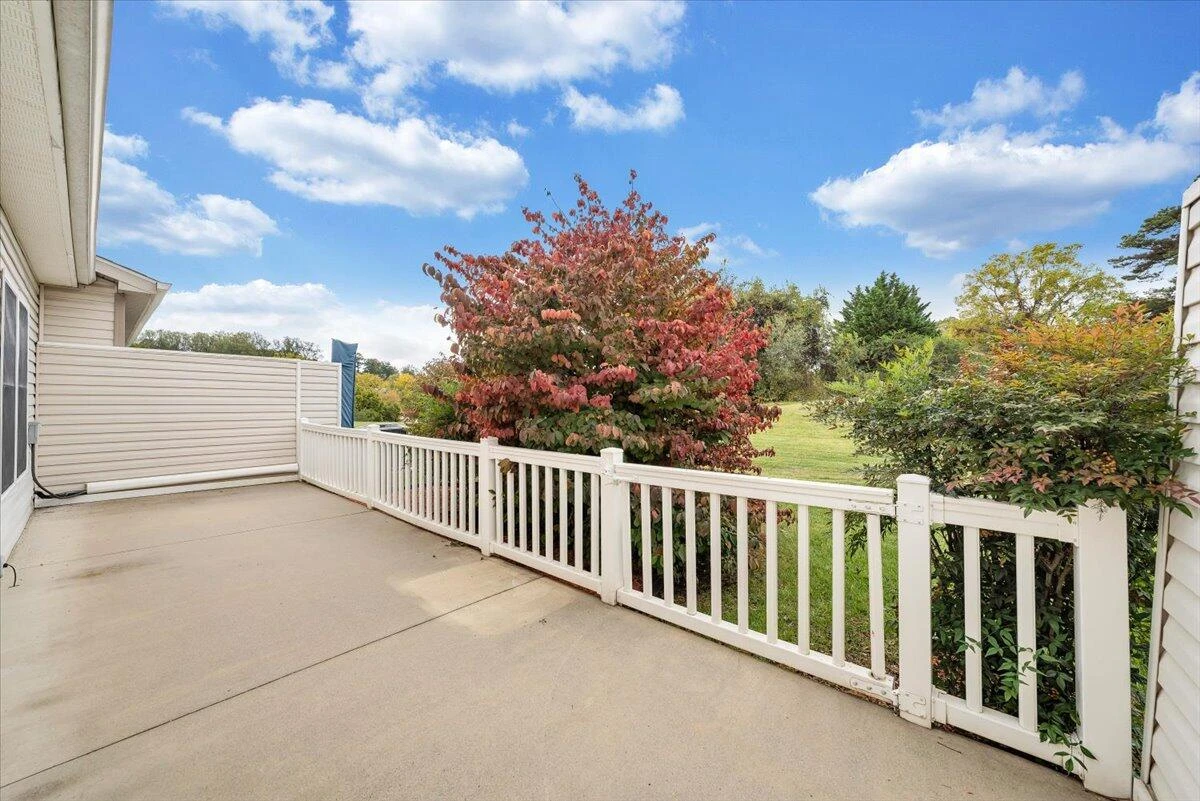 8416 Stoney Corner LN - Photo 2