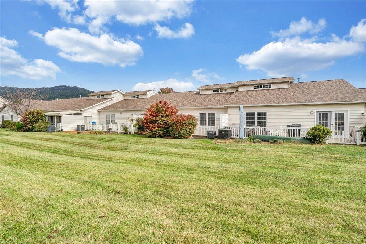 8416 Stoney Corner LN - Photo 9
