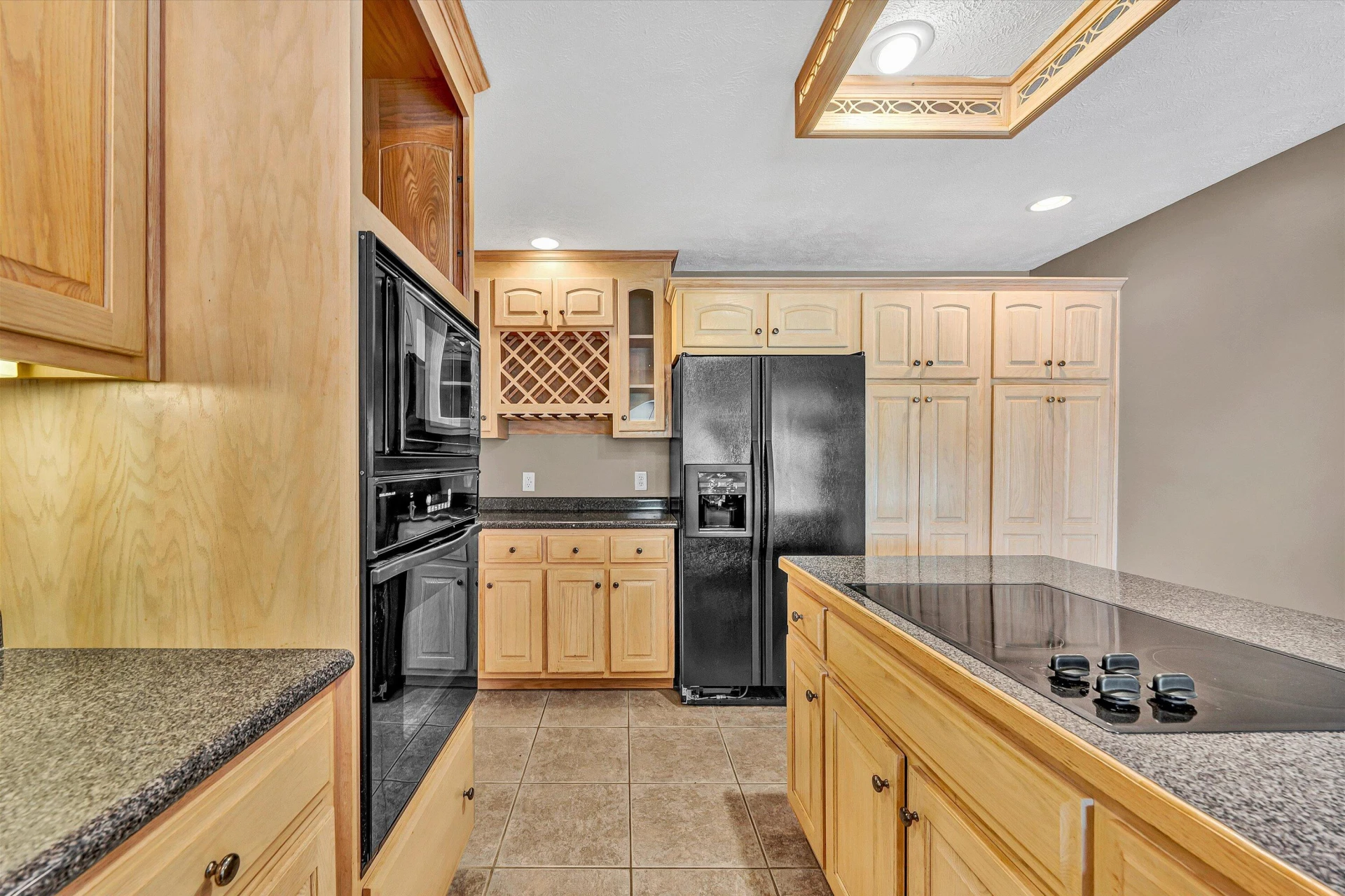 130 Travers CIR - Photo 17