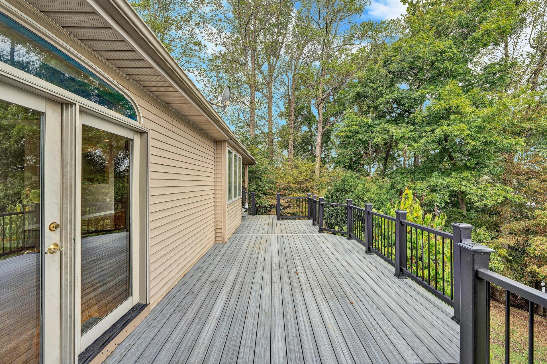 130 Travers CIR - Photo 23