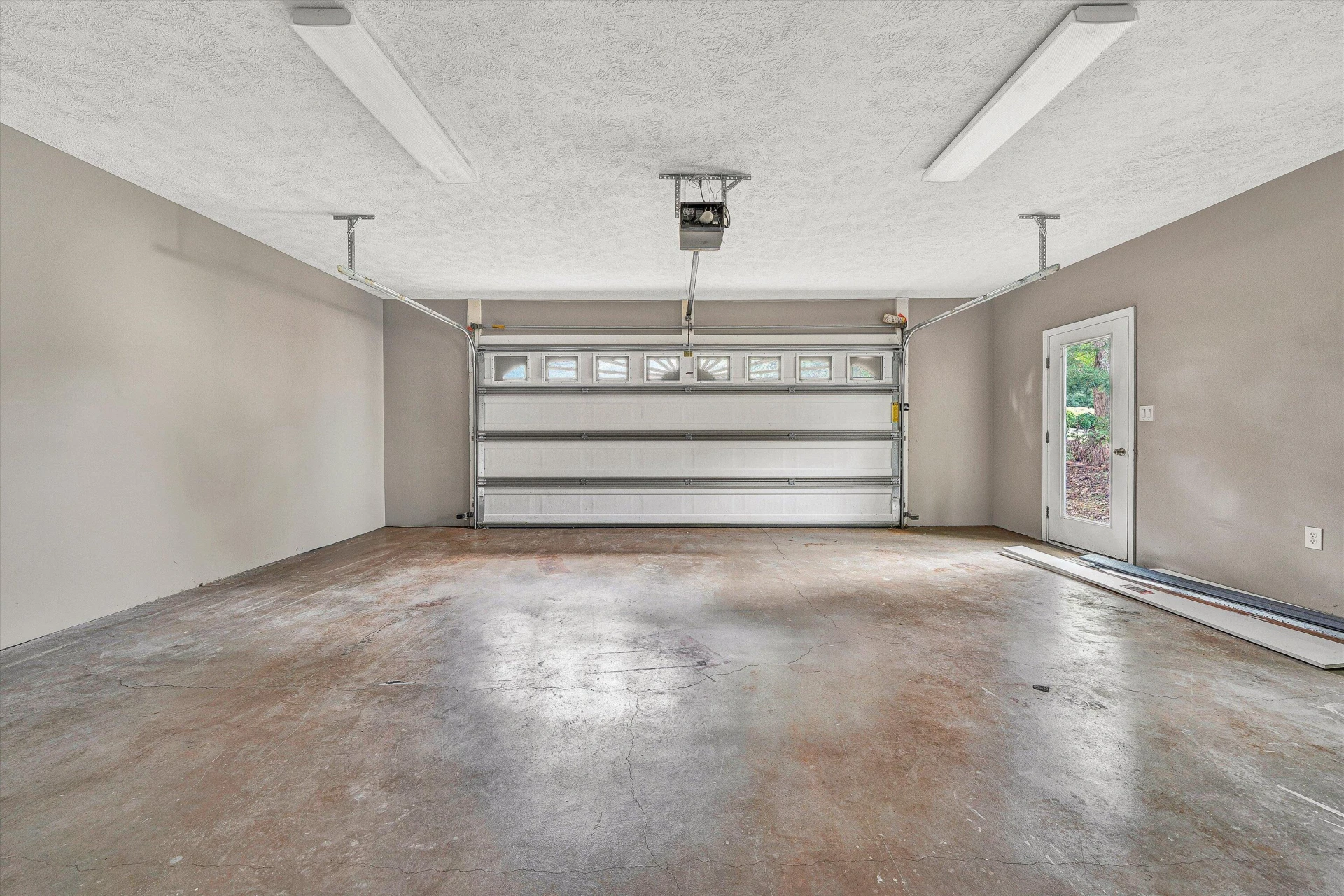 130 Travers CIR - Photo 26