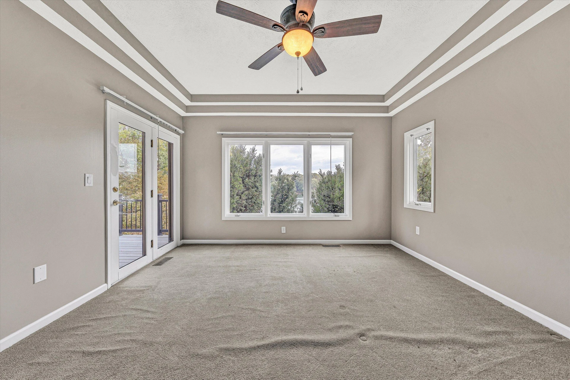 130 Travers CIR - Photo 27