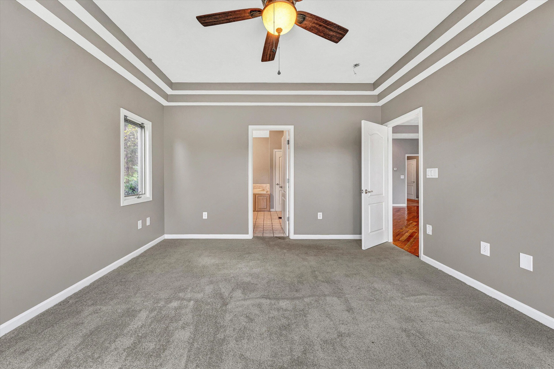 130 Travers CIR - Photo 28