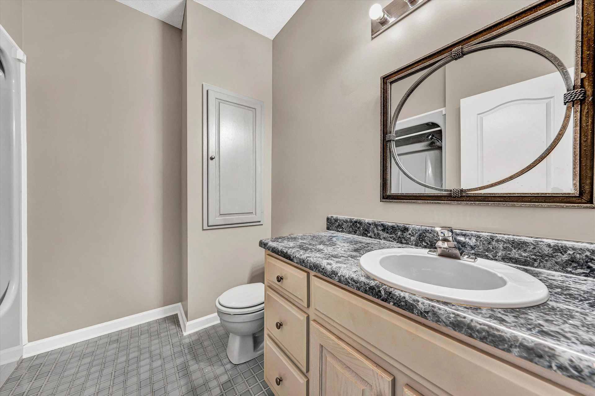130 Travers CIR - Photo 33