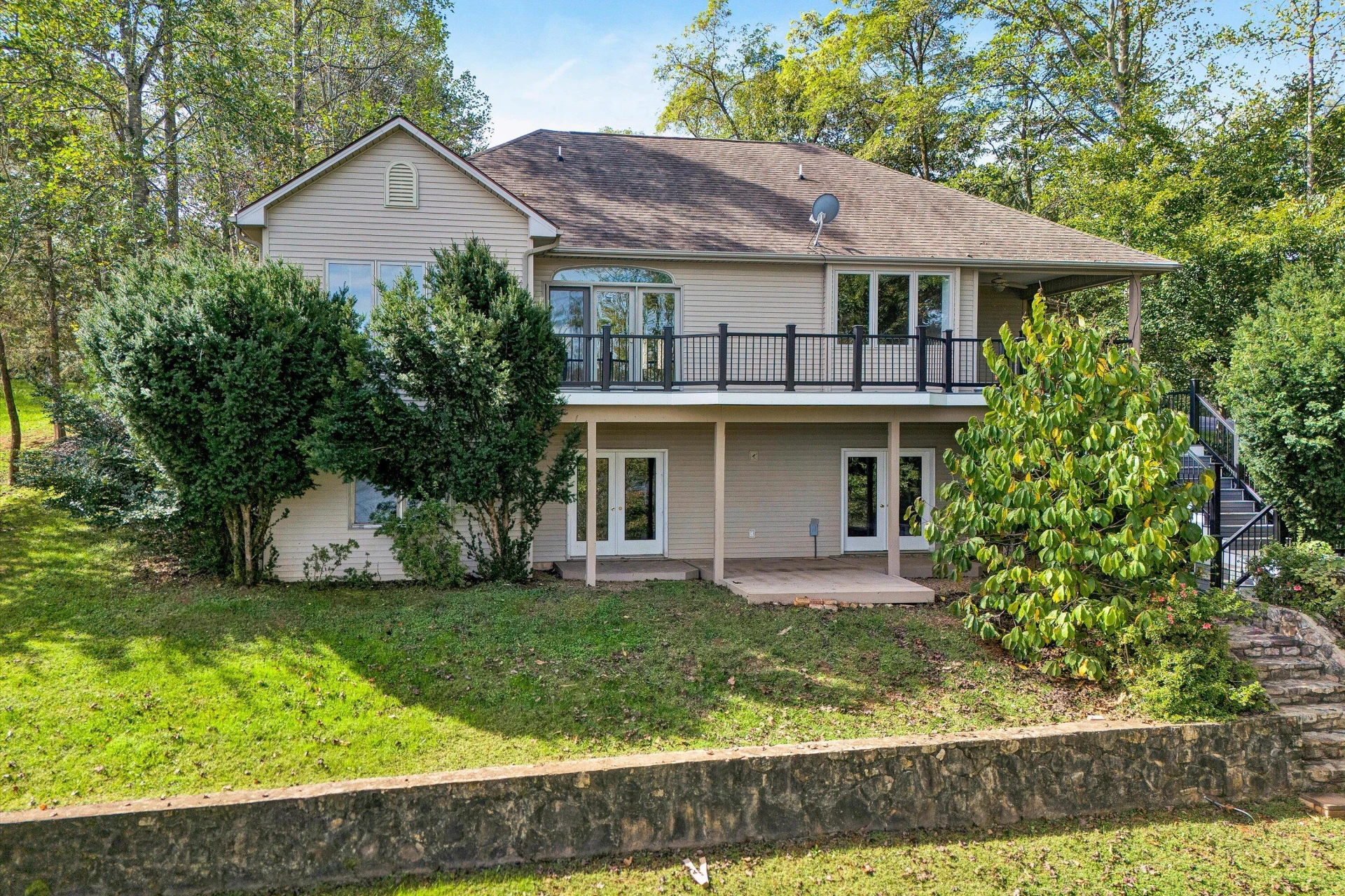130 Travers CIR - Photo 5