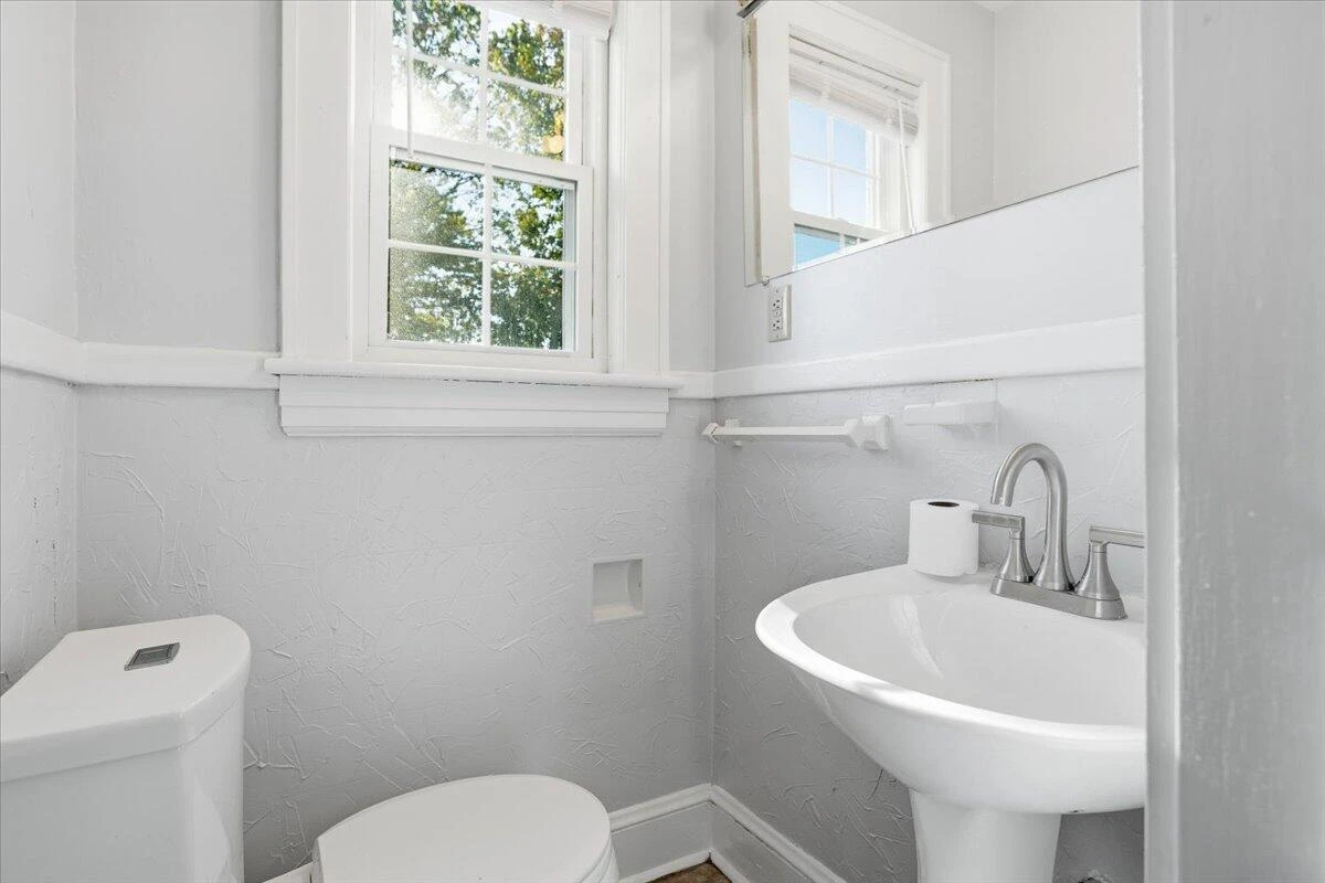 2713 CUMBERLAND ST NW - Photo 10