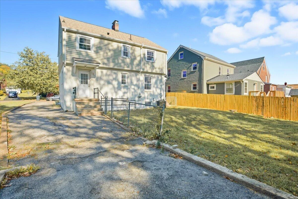 2713 CUMBERLAND ST NW - Photo 15