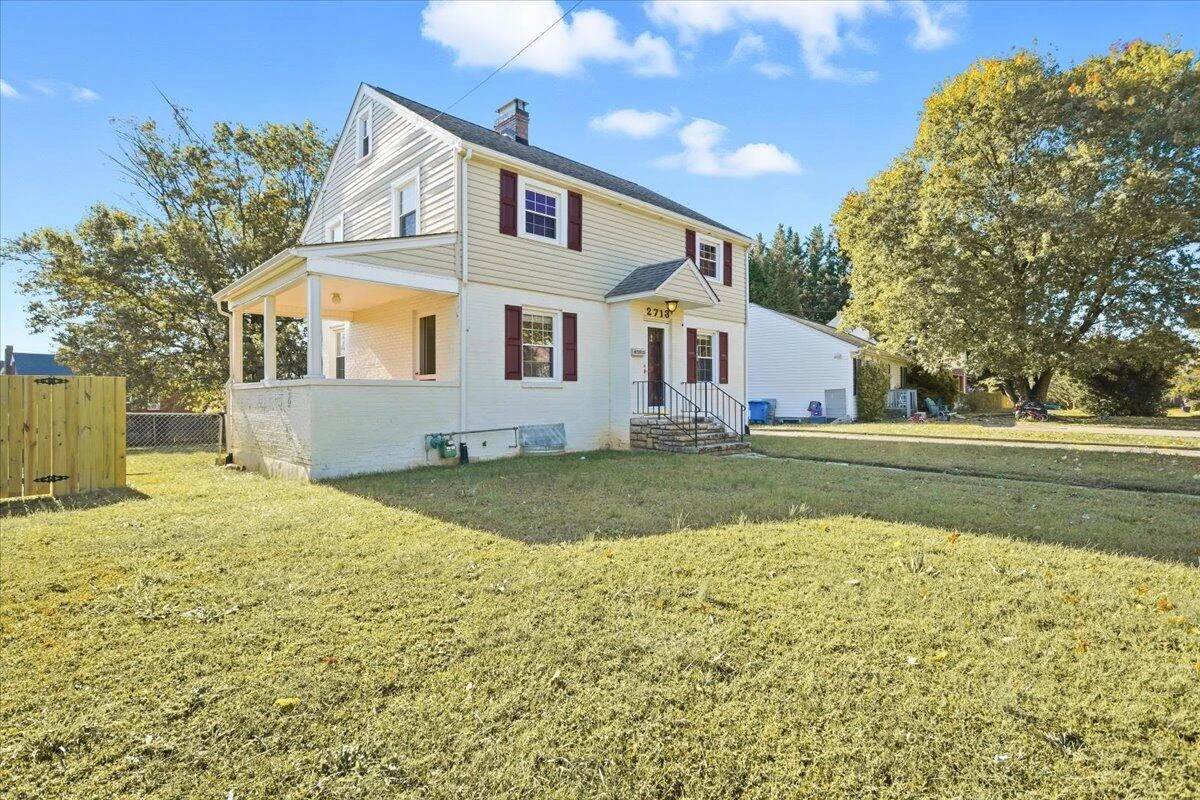 2713 CUMBERLAND ST NW - Photo 2