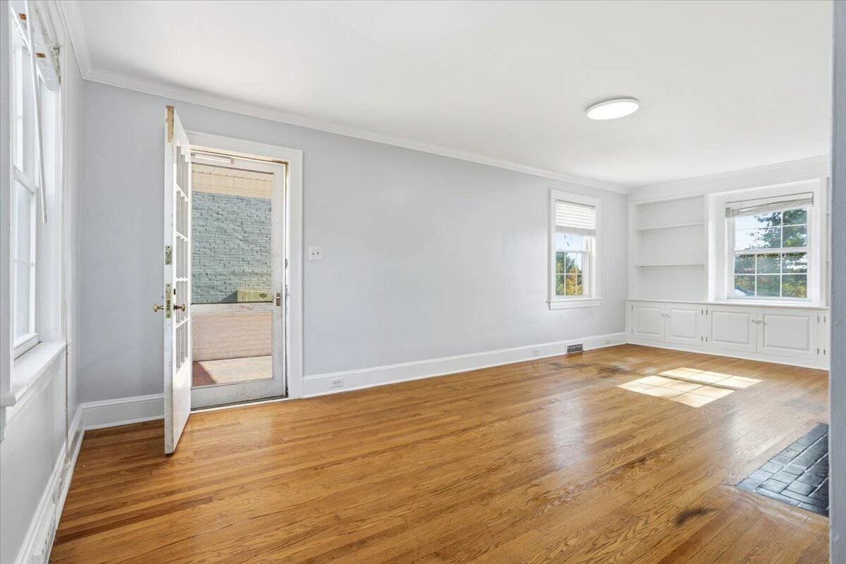2713 CUMBERLAND ST NW - Photo 5