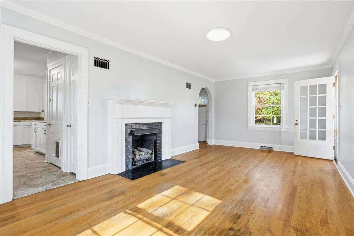 2713 CUMBERLAND ST NW - Photo 9