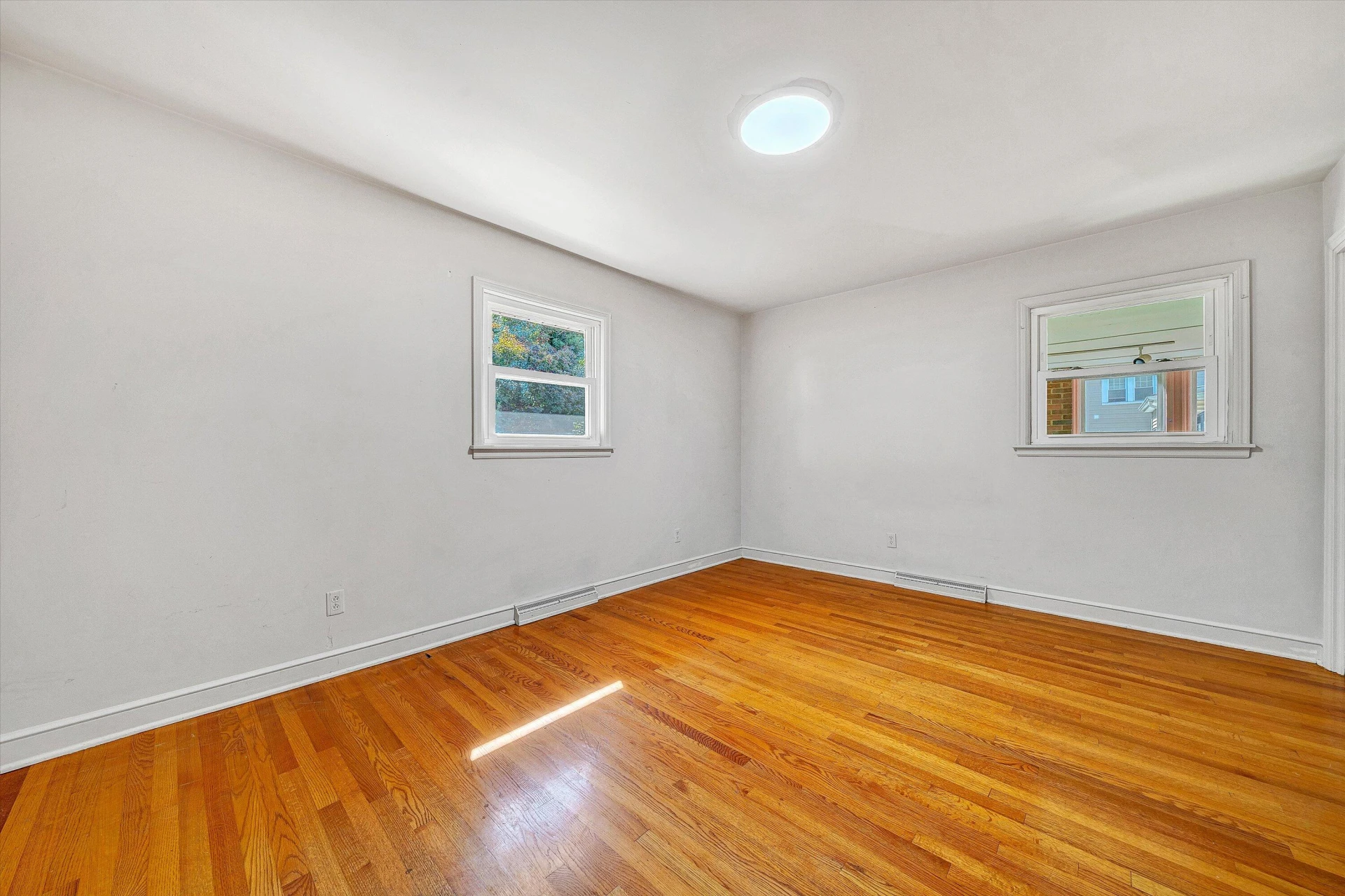 1602 Maiden LN SW - Photo 12