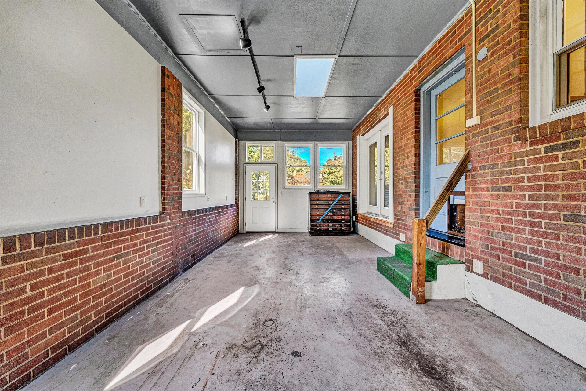 1602 Maiden LN SW - Photo 22