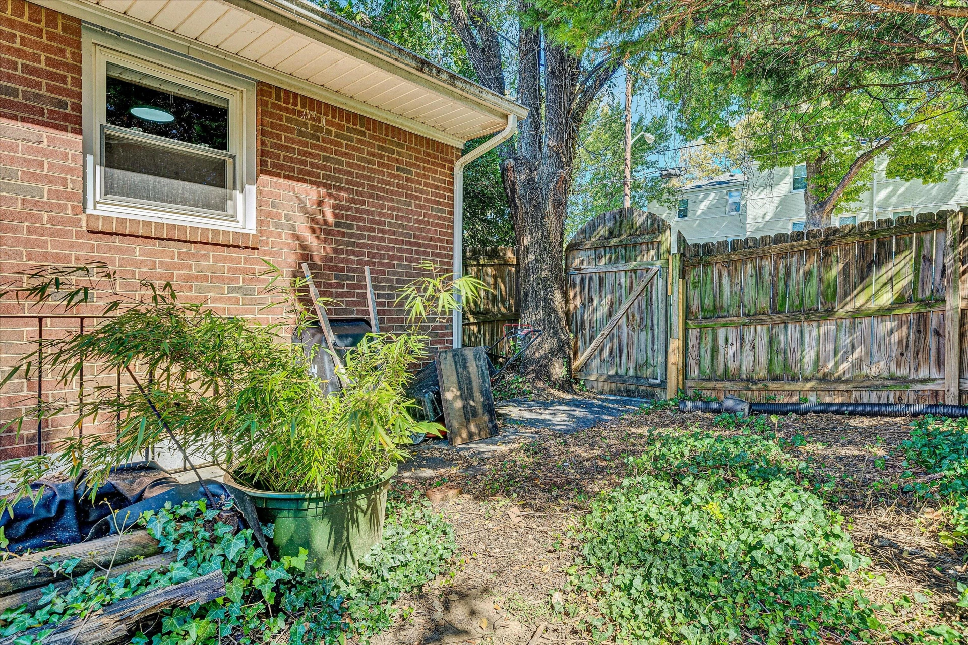 1602 Maiden LN SW - Photo 33