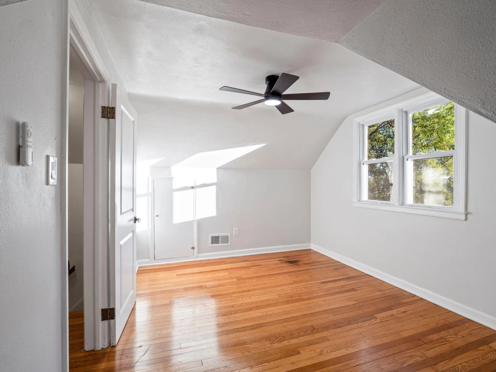 2631 Idlewild BLVD NE - Photo 17