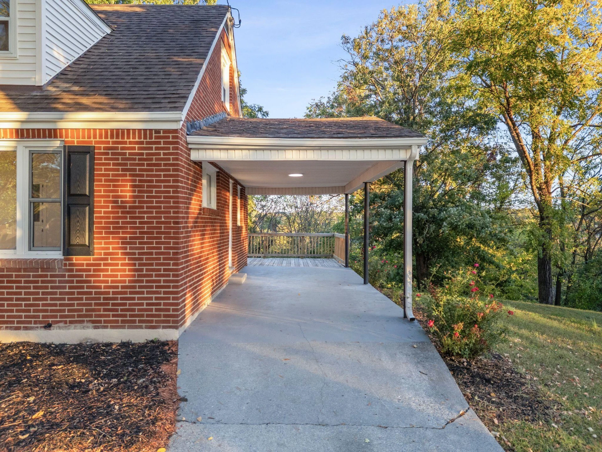 2631 Idlewild BLVD NE - Photo 28