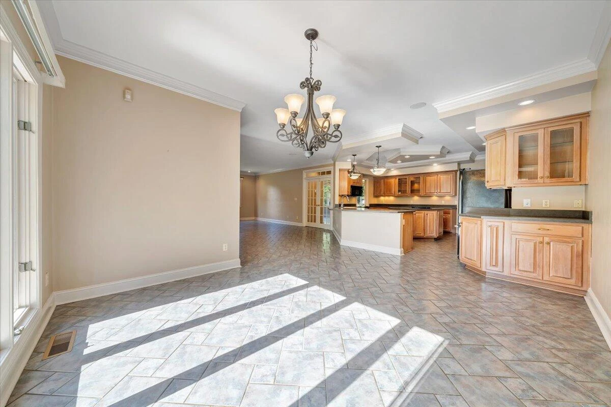 38 Corbett ST - Photo 15