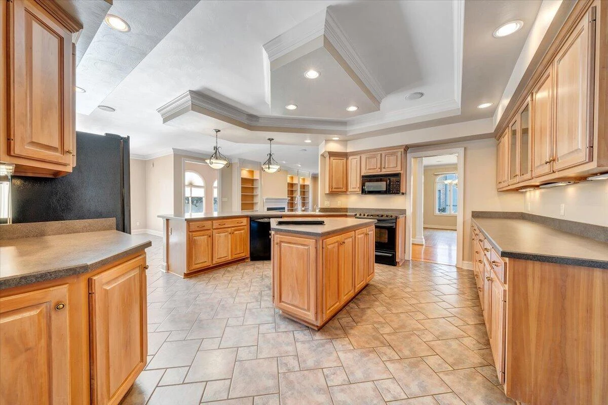 38 Corbett ST - Photo 16