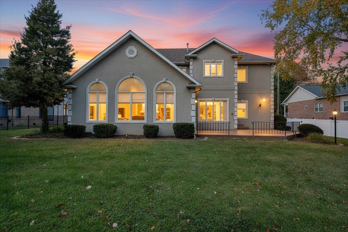 38 Corbett ST - Photo 2
