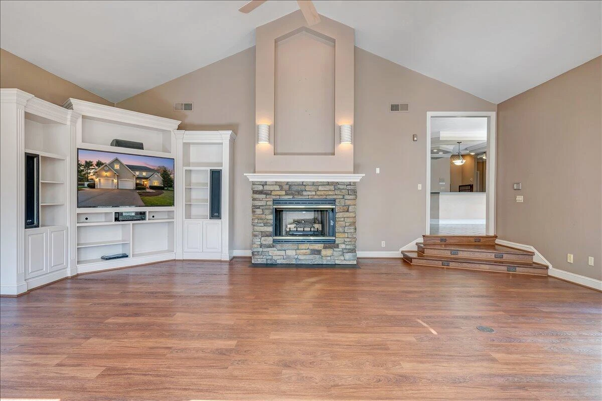 38 Corbett ST - Photo 21