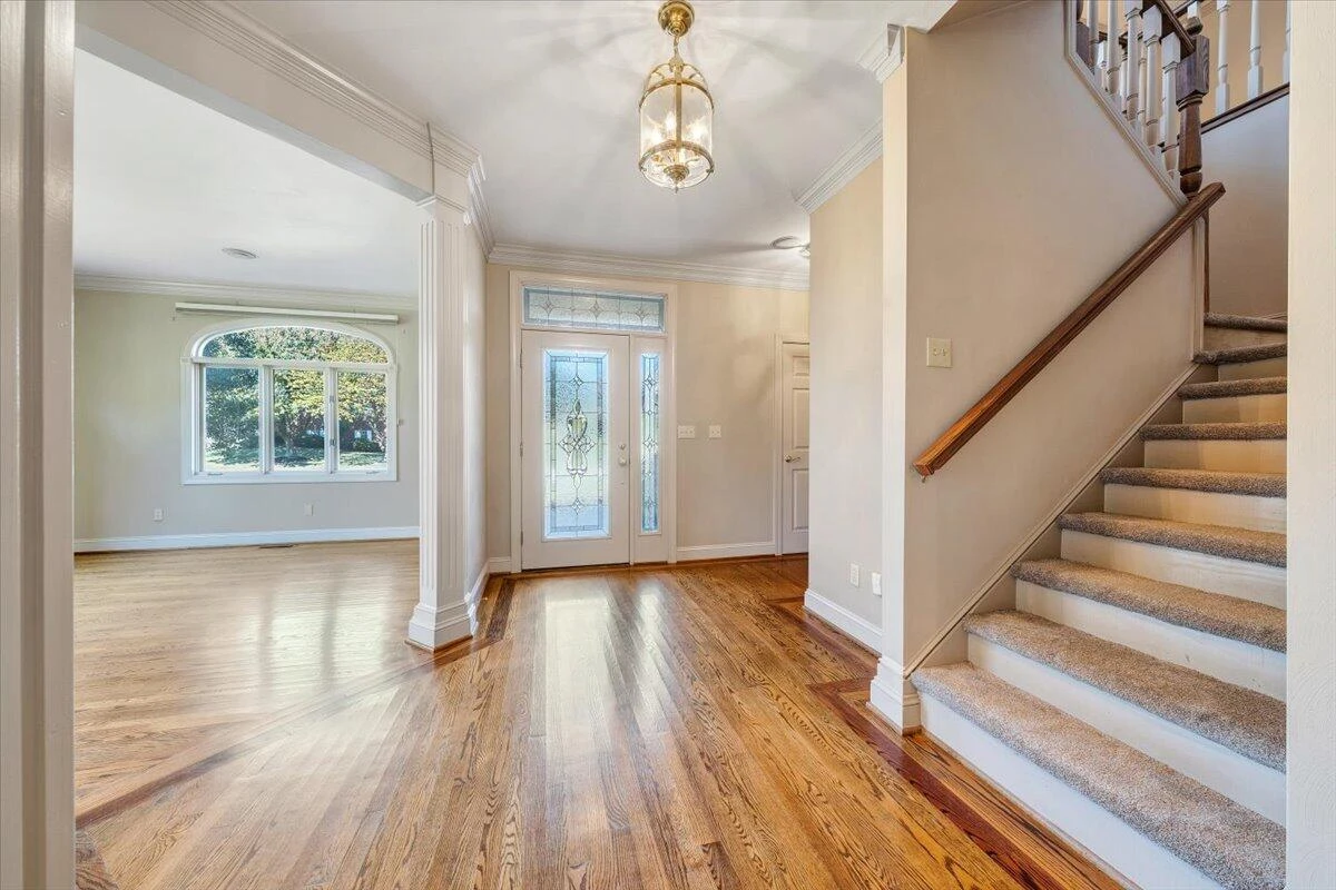 38 Corbett ST - Photo 4