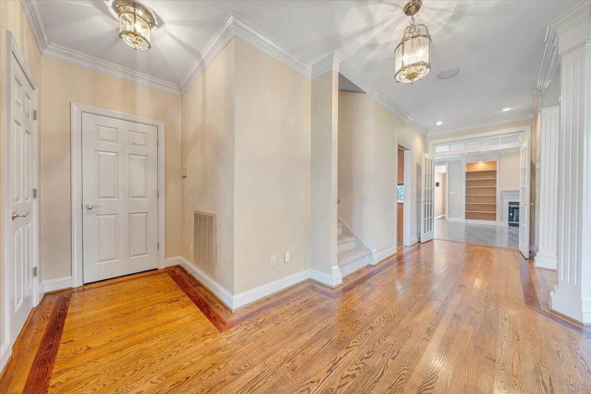 38 Corbett ST - Photo 5
