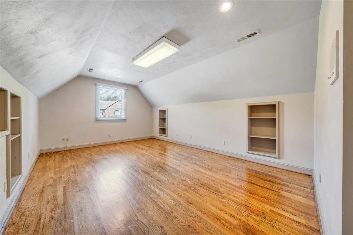 38 Corbett ST - Photo 55