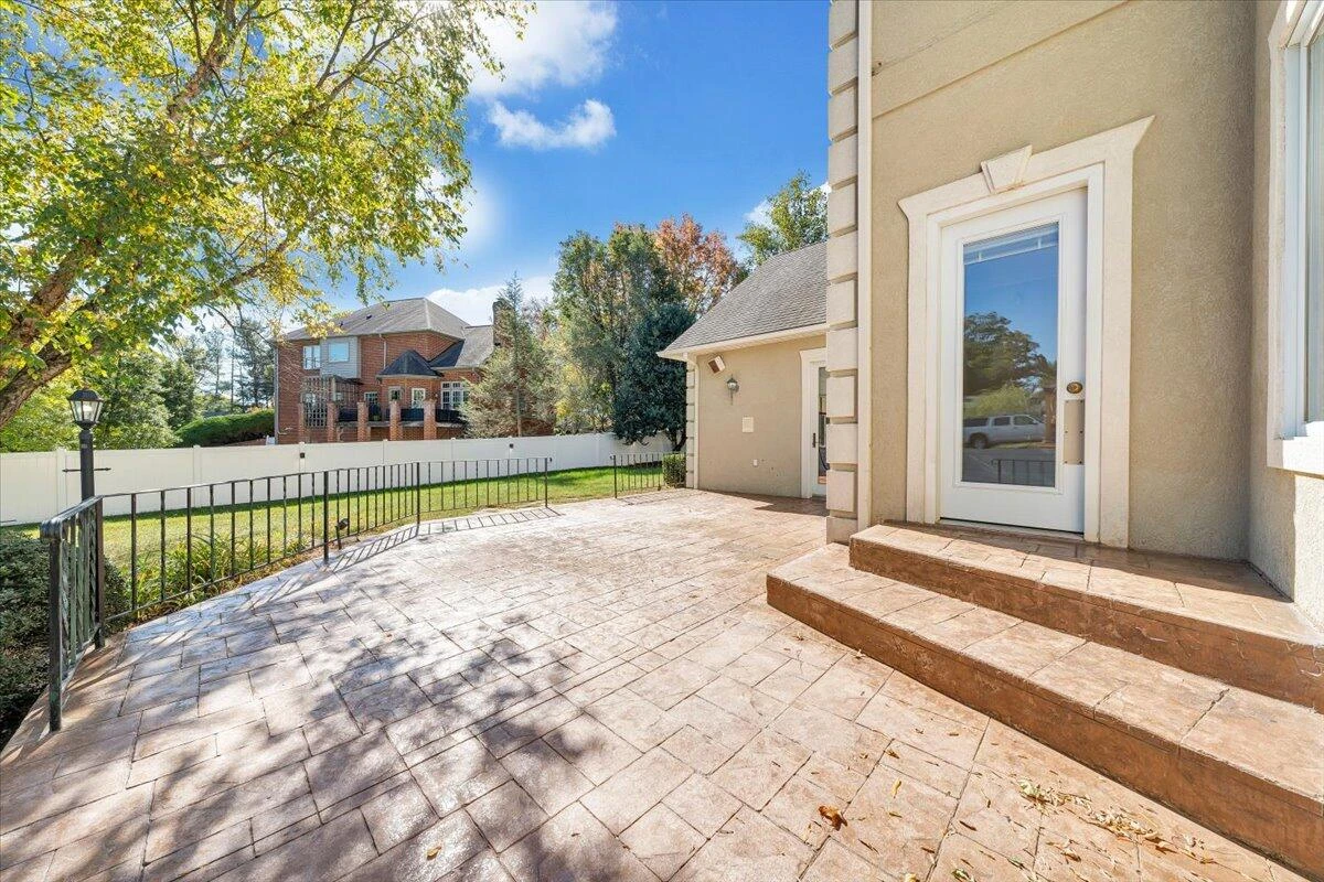 38 Corbett ST - Photo 58