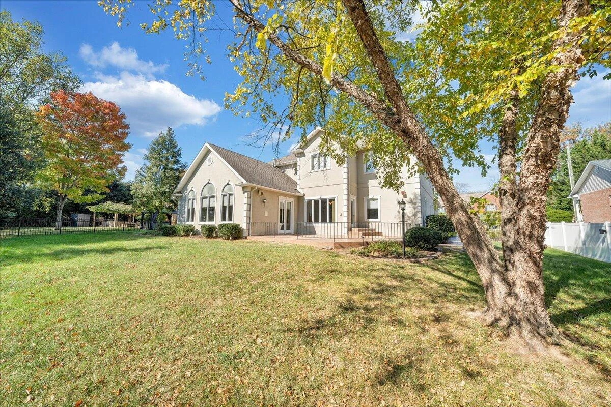 38 Corbett ST - Photo 66