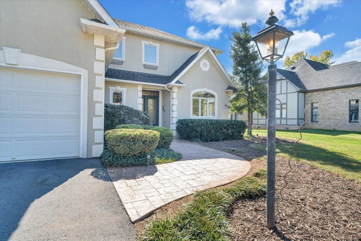 38 Corbett ST - Photo 80