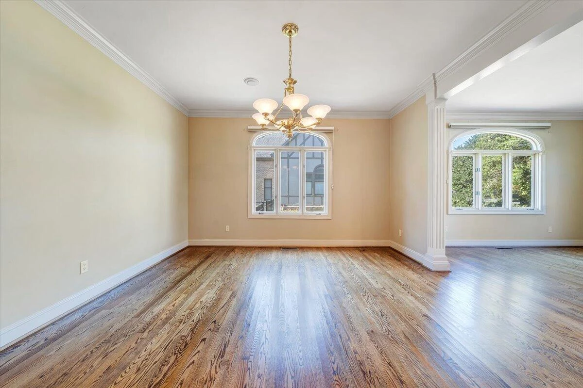 38 Corbett ST - Photo 9