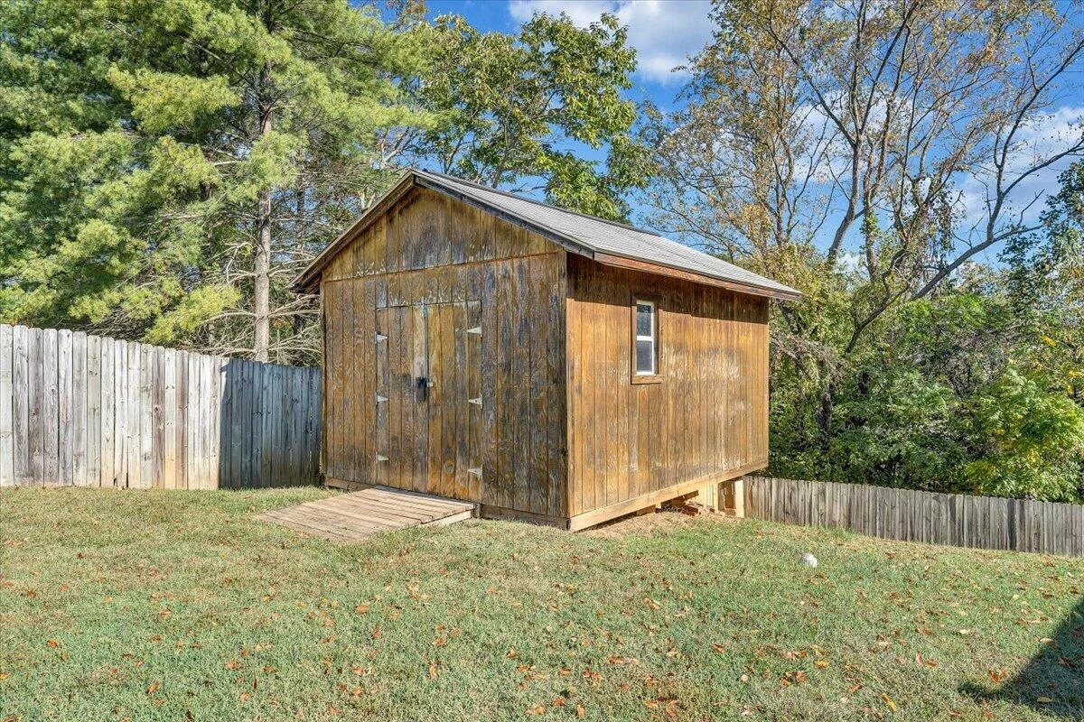 39 Chatham CIR - Photo 33