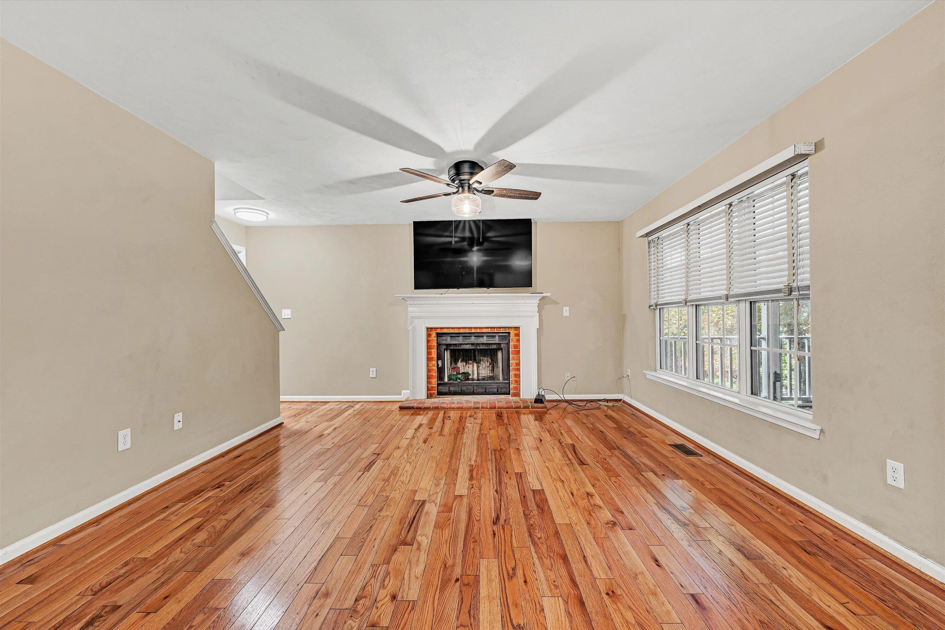6039 Chagall DR - Photo 23