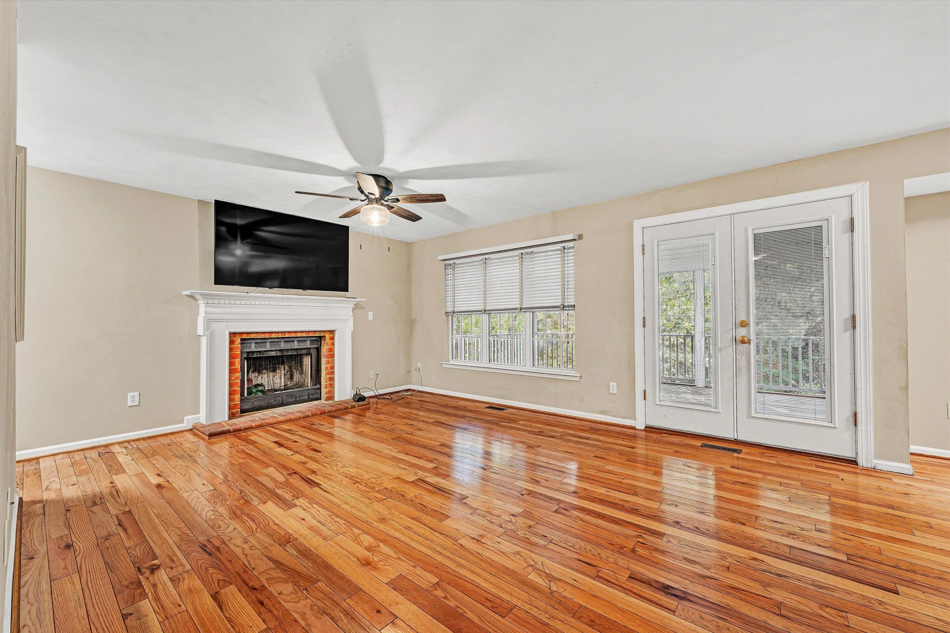 6039 Chagall DR - Photo 24