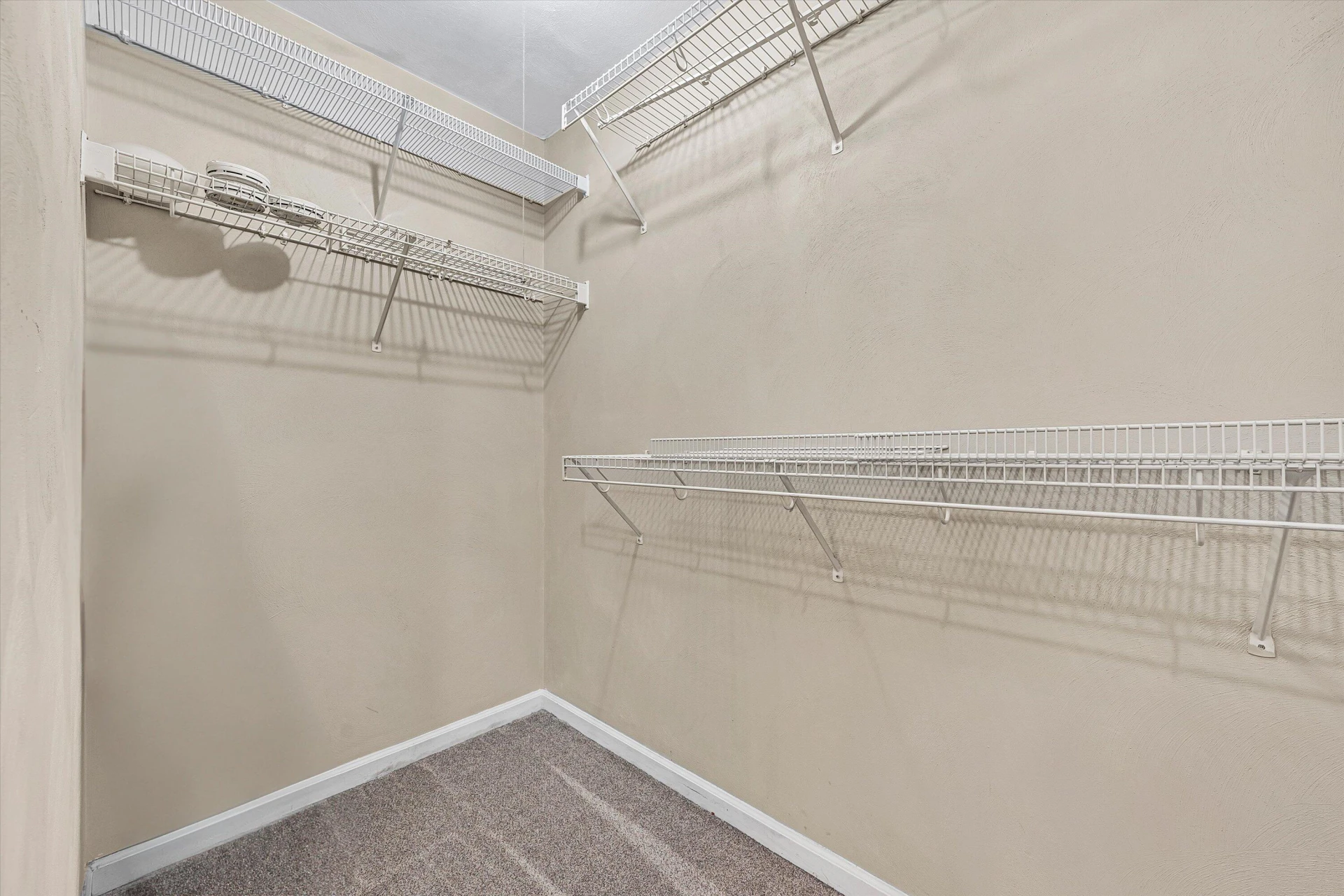 6039 Chagall DR - Photo 40