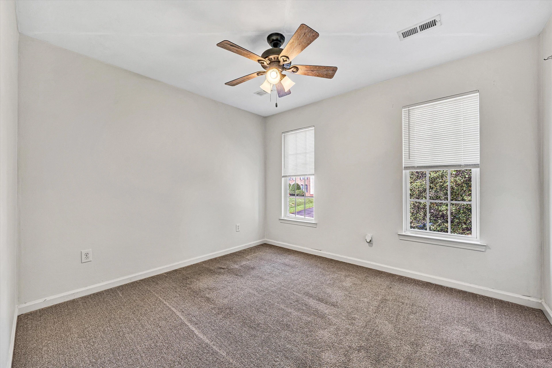 6039 Chagall DR - Photo 42