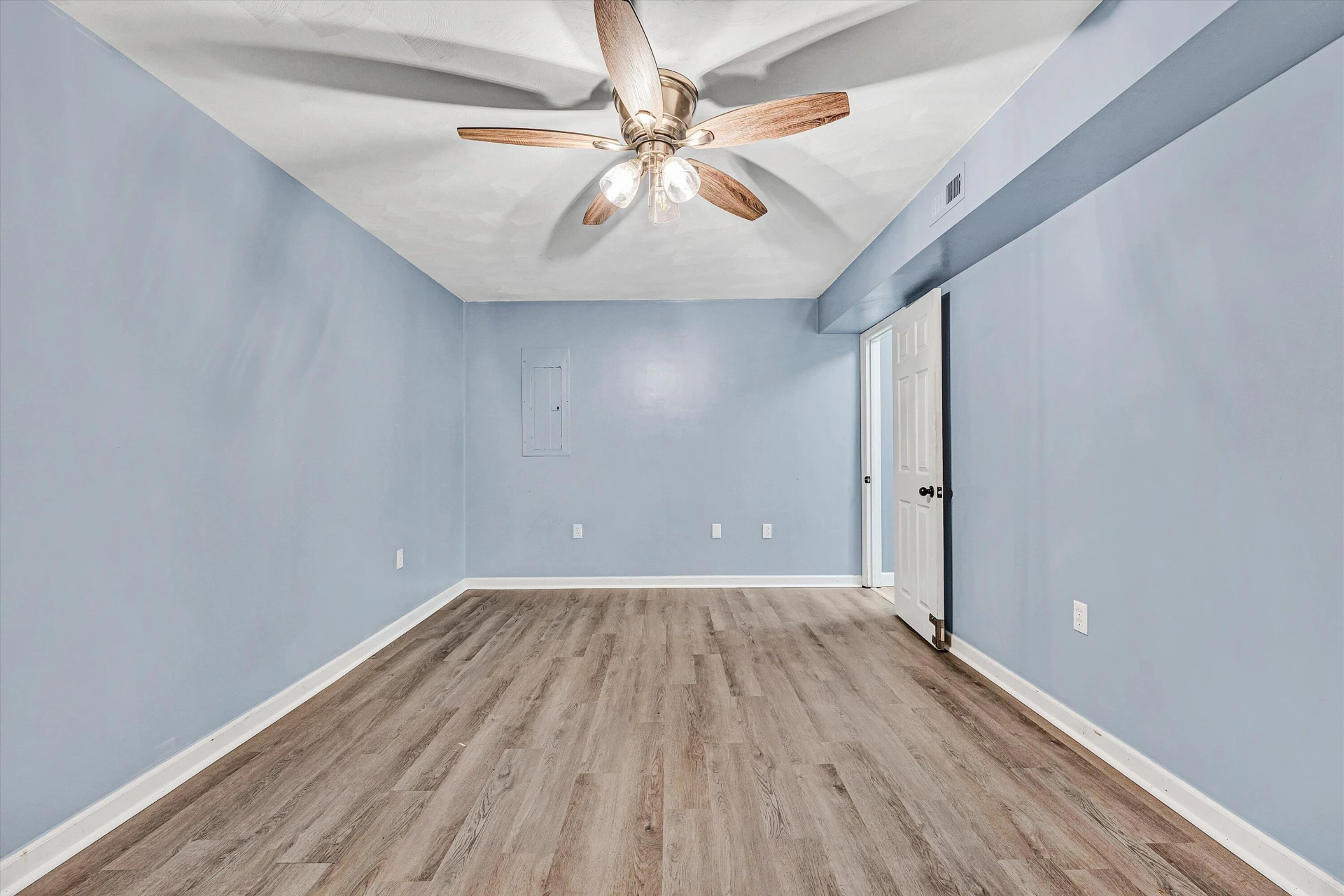 6039 Chagall DR - Photo 57