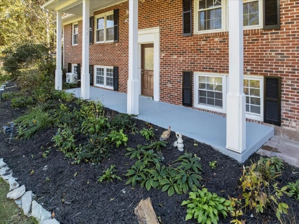 5661 Owens RD - Photo 11