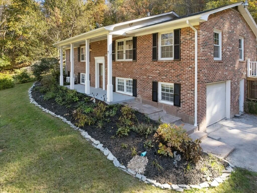 5661 Owens RD - Photo 13