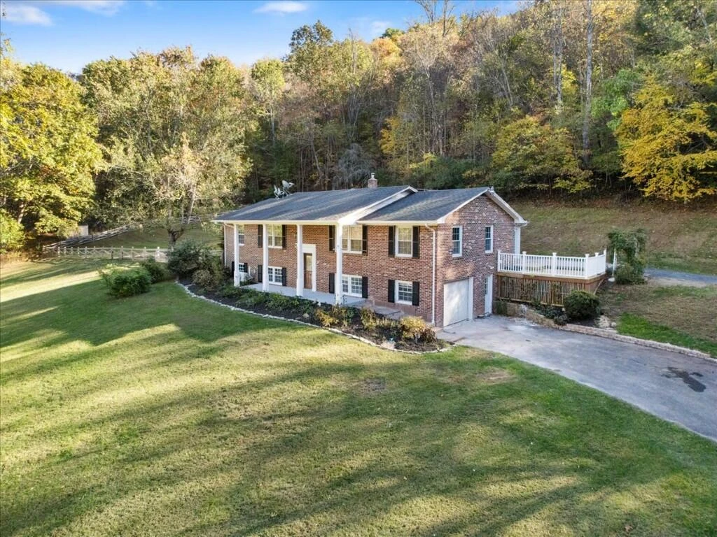 5661 Owens RD - Photo 3