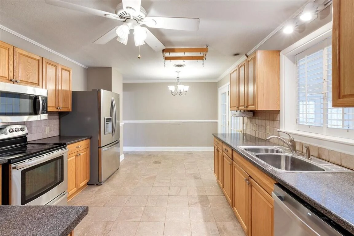 5661 Owens RD - Photo 33