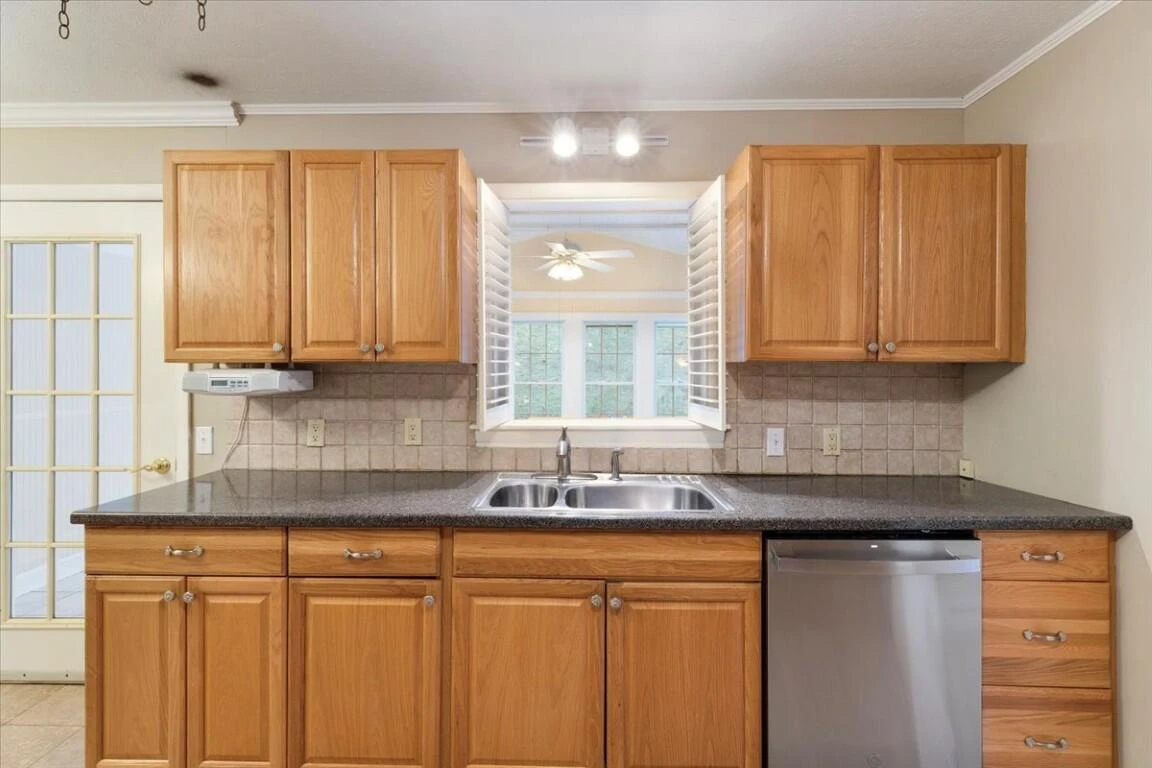 5661 Owens RD - Photo 35