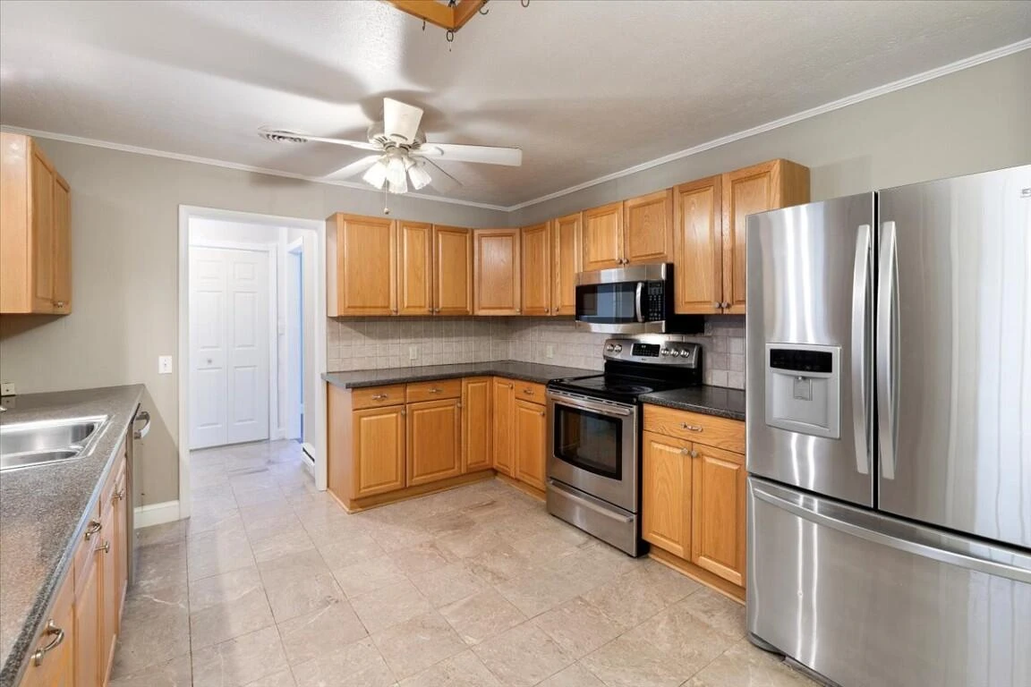 5661 Owens RD - Photo 38