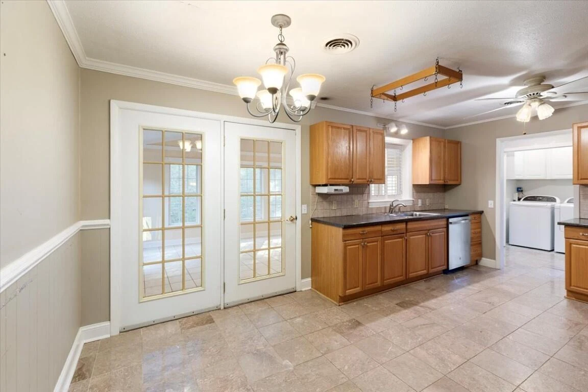 5661 Owens RD - Photo 41