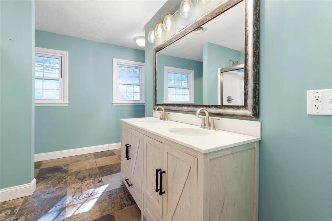 5661 Owens RD - Photo 48