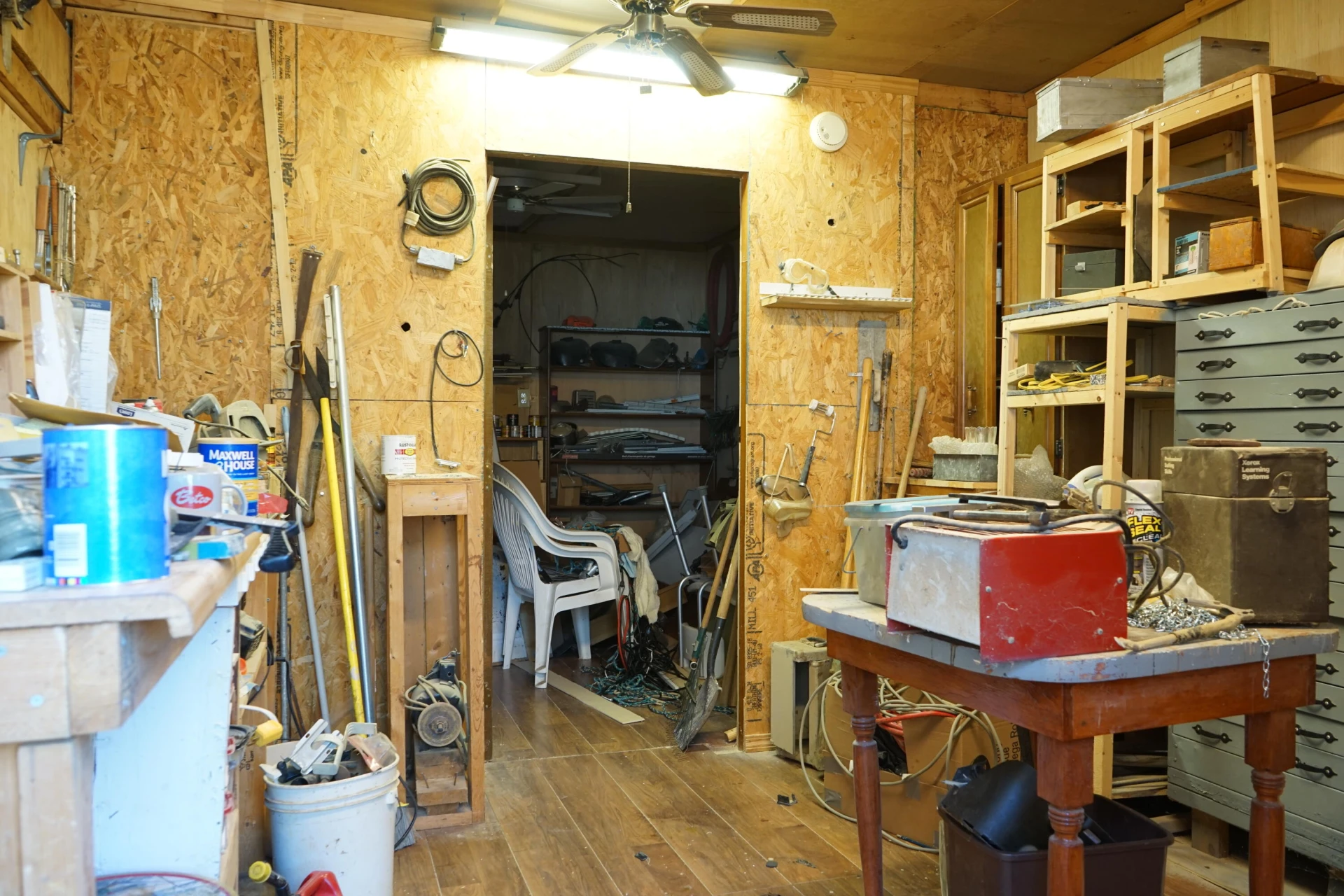 628 Montrose AVE SE - Photo 19